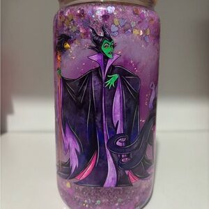 16 oz snowglobe tumbler of Disney Villians